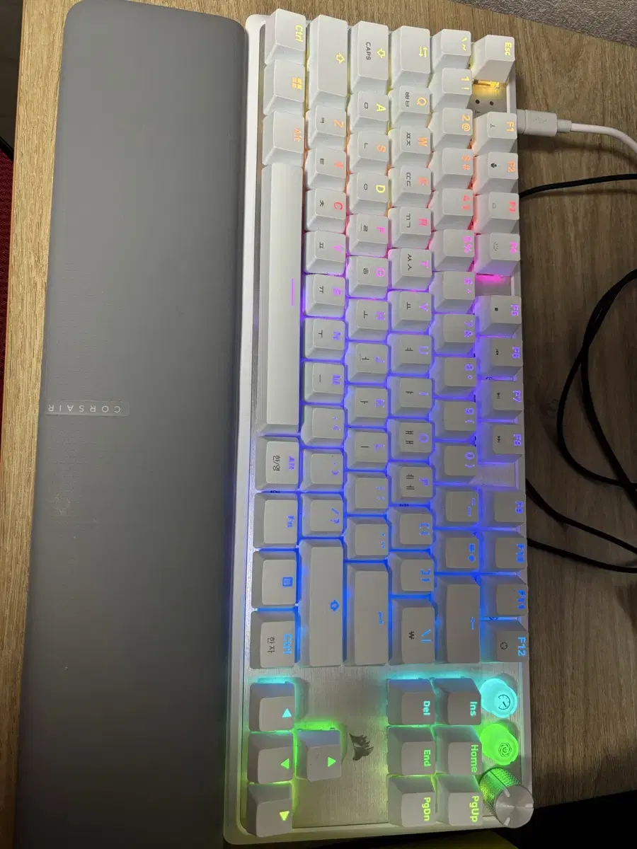 Corsair K70 PRO TKL 키보드 화이트 래피드트리거